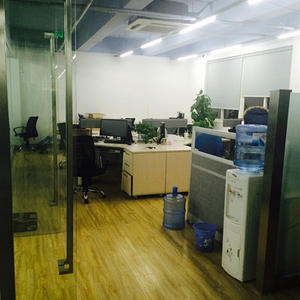 Pompe à huile pour tronçonneuse à perche industrielle Husqvarna 2 temps avec carburateur Walbro HUS36 41 136 137 141 142 - Product Image 2