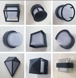 Applique murale suspendue LED moderne pour intérieur/extérieur Nouveau design avec base en aluminium Utilisation de rue à énergie solaire - Product Image 5