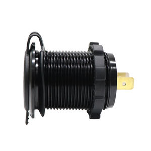 Cargador rápido QC3.0 Enchufe de cargador USB dual Enchufe de cargador de coche USB de metal con voltímetro LED - Product Image 3