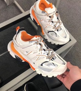 Chaussures de sport respirantes de qualité supérieure pour hommes et femmes, de marque de luxe, pour la course et la marche, avec amorti - Product Image 1