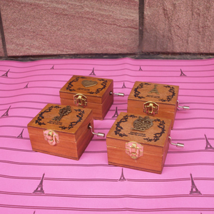 Caja de Música Moderna y Exquisita de Madera con Manivela, Marca HS, Regalo Creativo para Estudiantes, con la Canción 'You Are My <span class=keywords><strong>Sunshine</strong></span>' - Product Image 5