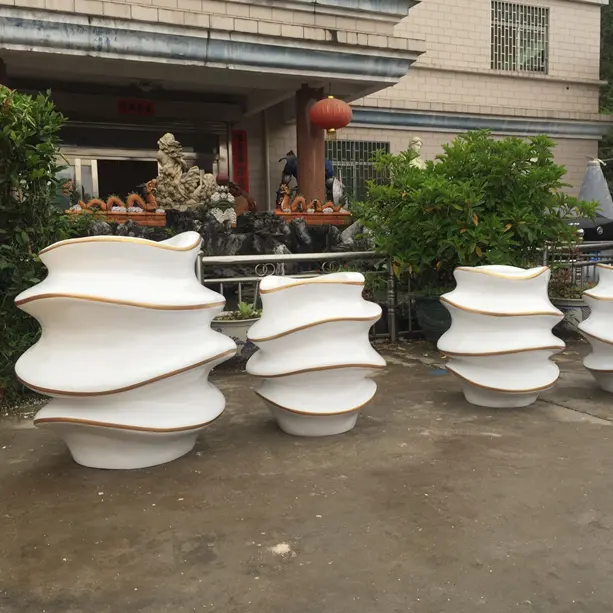 Customized made big modern planter fiberglass flowerpot for shopping mall