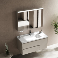 Meuble de salle de bain mural en PVC blanc chaud avec miroir LED en PET mat et acier inoxydable, tiroirs gauche, porte droite, rangement pour projets hôteliers