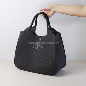 Bolsa de Mano Unisex de Diseño Clásico en Fieltro PET, con Logotipo Personalizado Impreso en Seda, para Uso Promocional, Nueva y en Oferta - Product Image 1