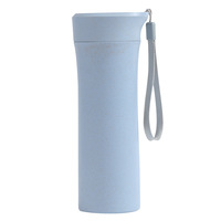 Mug de voyage en PP monocouche à boire directement, coloré, portable, pour étudiants, cadeau promotionnel, avec sangle de transport pour les voyages