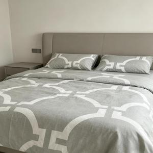 Ensemble de literie 4 pièces Queen en gros, 500TC, imprimé pigmenté, en polyester, <span class=keywords><strong>1</strong></span> housse de couette, <span class=keywords><strong>1</strong></span> drap plat, 2 taies d'oreiller, personnalisable - Product Image 3