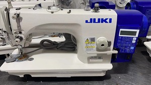 Nueva Máquina de Coser Juki DDL-7000A-7 de Una Sola Aguja y Cama Plana con Accionamiento Directo, Ideal para Coser Camisetas y Vestidos - Product Image 2