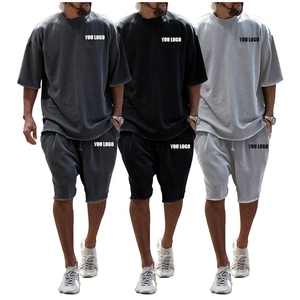 Conjunto de dos piezas con logotipo personalizado para <span class=keywords><strong>hombre</strong></span>, camiseta de manga corta, pantalones cortos, chándal de algodón y poliéster, superventas - Product Image 1