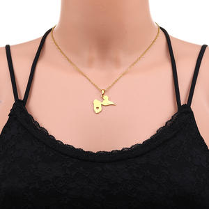 Collier chaîne avec carte de la <span class=keywords><strong>Guadeloupe</strong></span> plaqué or 18 carats et pendentif drapeau de la <span class=keywords><strong>Guadeloupe</strong></span> en acier inoxydable argenté - Product Image 6