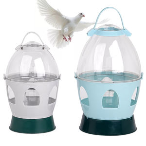 Bebedero de plástico de alta calidad 2L 4L <span class=keywords><strong>para</strong></span> <span class=keywords><strong>palomas</strong></span>, <span class=keywords><strong>bebederos</strong></span> automáticos <span class=keywords><strong>para</strong></span> <span class=keywords><strong>palomas</strong></span>, bebedero <span class=keywords><strong>para</strong></span> pájaros con mango - Product Image 1