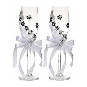 แก้วแชมเปญสำหรับเจ้าบ่าวเจ้าสาว แก้วไวน์สำหรับงานแต่งงาน ใช้สำหรับดื่มฉลอง <span class=keywords><strong>ของ</strong></span>ขวัญแต่งงานสุดหรูสำหรับคู่รัก และของตกแต่งโต๊ะ - Product Image 1