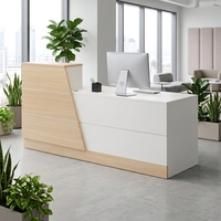 Bureau d'accueil en bois pour salons de beauté et bureaux, idéal pour les réceptions et les bureaux d'information en immeubles commerciaux