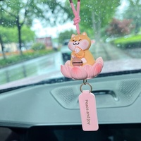 Gantungan Mobil Resin Bentuk Babi Bergaya Kartun yang Kreatif dan Lucu, Hiasan Mobil yang Menyelamatkan, Ornamen Hadiah untuk Kaca Spion