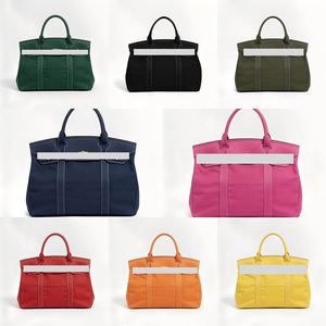 Keymay Low MOQ Fashion Personalized Embroidery Waterproof Canvas Work <b>Nurse</b> Travel Tote <b>Bag</b> Zipper Closure Natural Cotton Lining - Product Image 4