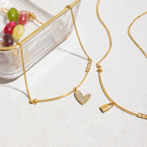 Elegante Collar con Colgante de Corazón en Acero Inoxidable con Incrustaciones Doradas, Joyería de Moda para Mujer, Regalo - Product Image 4