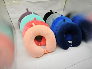 JY bantal perjalanan grosir murah Logo kustom untuk bantal leher perjalanan yang dipersonalisasi untuk tidur di pesawat - Product Image 5