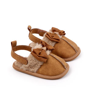 Nouvelles pantoufles pour bébé fille nouveau-né en peluche avec nœud papillon - Product Image 4