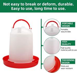 Comedero Automático para Pollos de 1.5 kg, Cubo de Alimentación de Plástico Rojo para Pollos, Patos, Aves de Corral, con Patas - Product Image 3