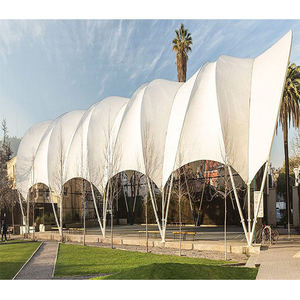 Tente de toit de stade moderne en acier préfabriqué, très vendue, avec revêtement PVDF, pour terrains de football, de basketball et de padel, et auvent d'ombrage - Product Image 4