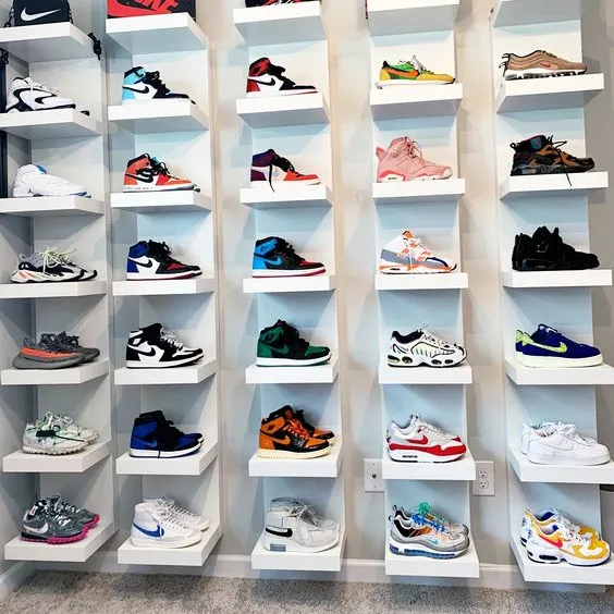 Giày treo tường Sneaker Kệ Rack hiển thị và giới thiệu giày của bạn bộ sưu tập Sneaker cửa hàng thiếu khe cắm tường kệ giày