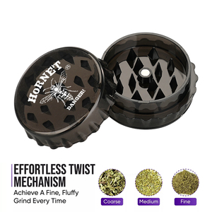 Molino de Hierbas de Plástico de 3 Capas con Logotipo Personalizado, Molinillo Manual de Tabaco con Tapa Magnética Redonda de 48 mm, Triturador Portátil - Product Image 3