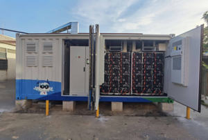 Système de <span class=keywords><strong>Stockage</strong></span> d'Énergie Industriel et Commercial Tout-en-un 50kW 100kW 500kW LiFePO4 en Armoire Hors Réseau et Sur Réseau - Product Image 3