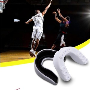 Protège-dents avec étui en silicone, protection sportive pour la boxe, taille adulte M, 10g HC-12 - Product Image 5