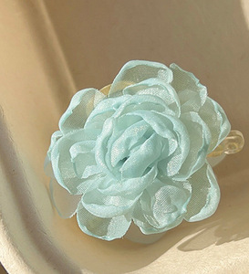 Pince à cheveux florale artificielle vert menthe fraîche, orchidée et pivoine, pour coiffures féeriques et de mariage, accessoires capillaires - Product Image 3