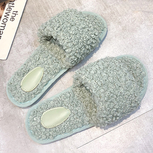 Personnalisé Nouvelle Arrivée Nuit Une Sangle Femmes Moelleux Laine D'agneau Teddy Fourrure Fuzzy Diapositives Pantoufles - Product Image 3