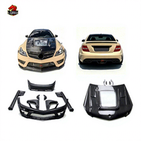   Kit Carrosserie Complet (Pare-chocs Avant et Arrière, Capot, Ailes) Style Demi-Carbone pour Mercedes Benz Classe C W204 C63 2010-2014 – Vente en Gros Usine