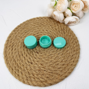 Mini tarro de plástico para crema con tapa de rosca para polvo suelto cosmético Color personalizable - Product Image 1