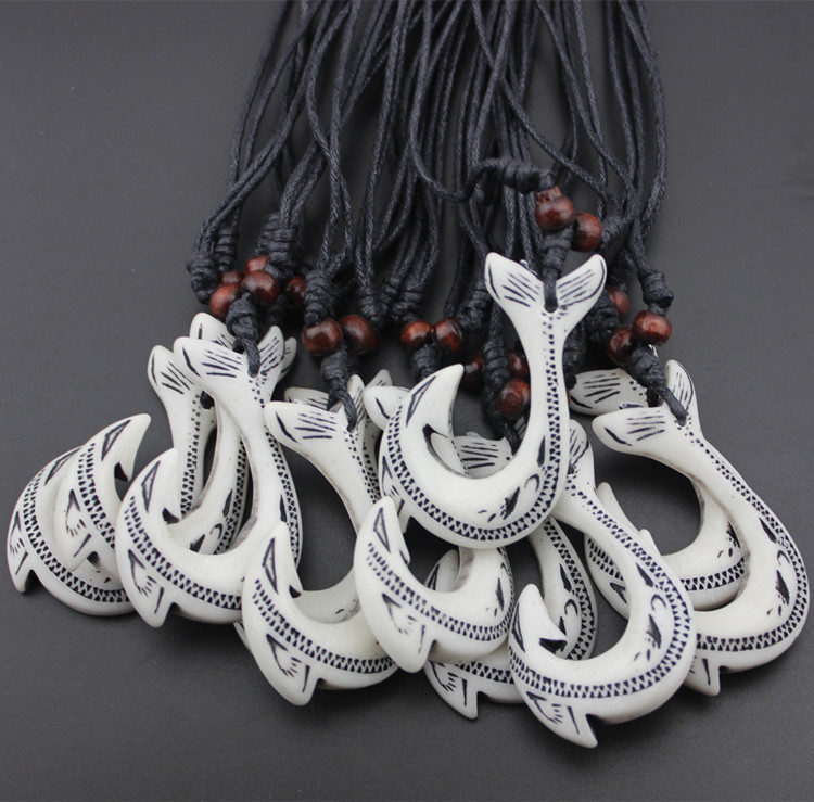 Collier Pendentif Maori Sculpté à La Main En Os - 81stgeneration - Longueur 84 Cm