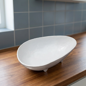 Artisan Design T565 Aluminium Modern Coated Oval Decorative Tray with White Finish Uttar Pradesh Origin for Home Tabletop Use - Product Image 1