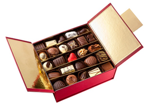Boîte à <span class=keywords><strong>chocolat</strong></span> de luxe faite à la main sur mesure, avec compartiments rigides, forme triangulaire et carrée, fermeture magnétique, gaufrage à la feuille d'or, revêtement UV - Product Image 6