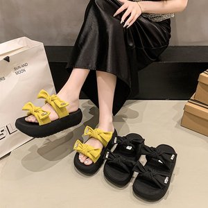 Novedades de Verano, Pantuflas de Mujer, Moda Europea y Americana, Tienda Especializada, Antideslizantes, Duraderas y Gruesas - Product Image 1