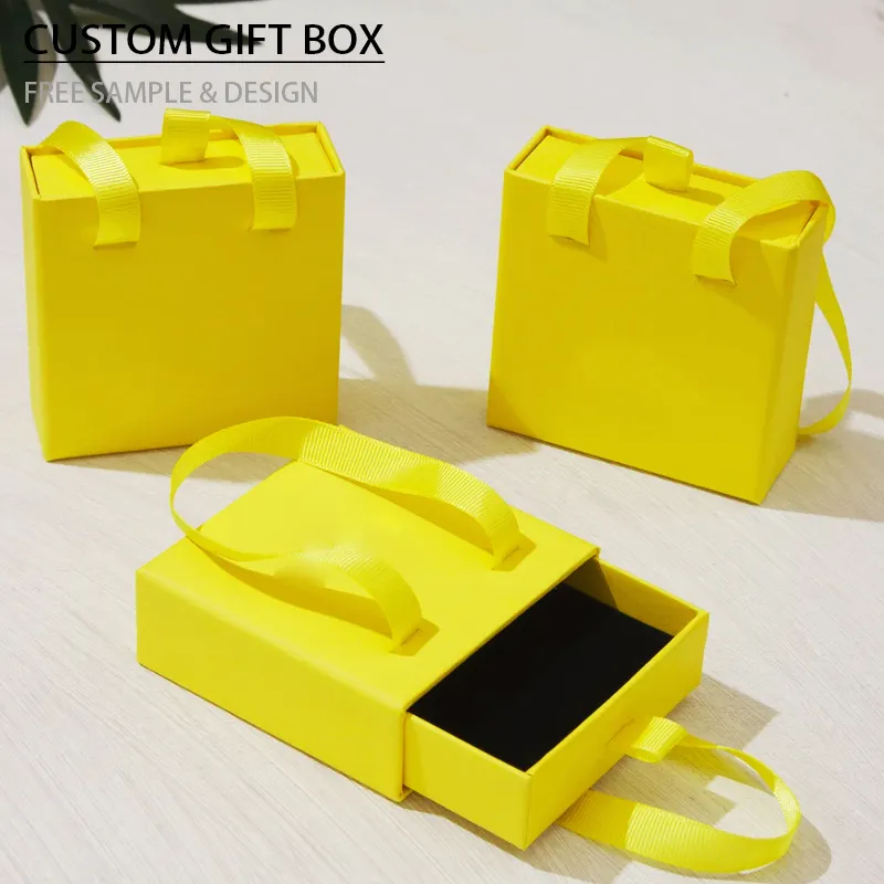 לוגו מותאם אישית מודפס קטן מיני צהוב מגירת אריזת נייר אחסון תכשיטי טבעת שרשרת חרישת אריזת מתנה עם ידית סרט