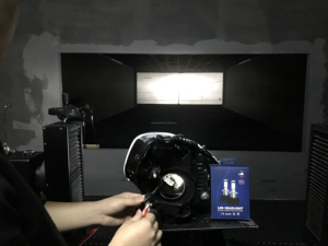 Échantillon gratuit <span class=keywords><strong>hir2</strong></span> 9012 ampoules led sans ventilateur C318 kit automatique led h4 lumières led H4 LED <span class=keywords><strong>ampoule</strong></span> de phare - Product Image 6