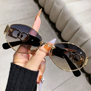 Oval <b>Sunglasses</b> Women Metal Frame UV400 PC Lens Black Retro Street Style Trendy Outings Cycling Driving Party - Product Image 4