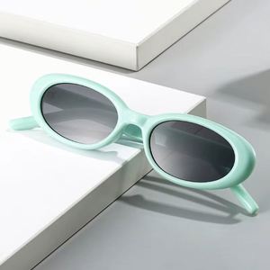 Gafas de Sol Retro de Moda 2025 con Logotipo Personalizado, Estilo Punk con Estampado de Leopardo, Protección UV400, Montura Pequeña Ovalada, Estilo Y2K - Product Image 3