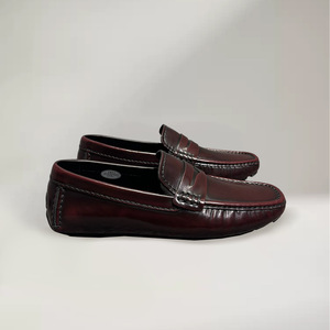Mocasines de Cuero Genuino para Hombre Qinhong, Color Vino Tinto, Tacón Plano, Estilo Casual de Negocios, Zapatos para Conducir con Suela Antideslizante Cosida - Product Image 3