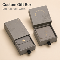 Boîtes cadeaux rigides personnalisées pour bijoux, boîte en carton avec laminage mat et dorure à chaud, avec pochette en microfibre pour l'emballage de bijoux en détail