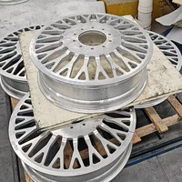 20 22 24 26 28 30 Zoll Polierte Aluminium-Schwerlasträder für Dodge Ram 3500, Ford F-350, GMC & Chevrolet 3500 Doppelkabinen-LKWs