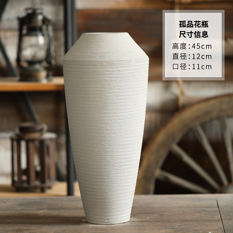 Solitary vase 14