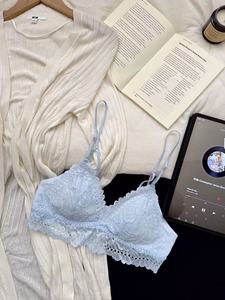 French-style triangle cup lace bra, <b>thin</b> and <b>wire</b>-free, lightweight, with a beautiful back and no gaping cups. - Product Image 6