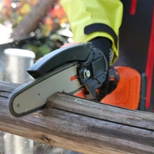 Meilleure <span class=keywords><strong>mini</strong></span> tronçonneuse électrique sans fil de 6 pouces, qualité bricolage, tronçonneuse à batterie portative avec verrou de sécurité - Product Image 5