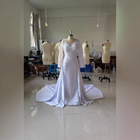 Robe de mariée sirène LY-WD0359 en dentelle et satin, jupe de mariée queue de poisson avec traîne détachable, col en V, manches longues, ivoire