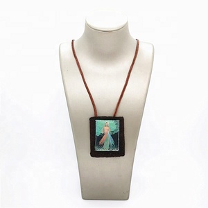 LAINE MARRON <span class=keywords><strong>DIVINE</strong></span> MISÉRICORDE OLAY MT CARMEL SCAPULAIRE PAR P8L04 catholique escapulaire Roasry - Product Image 3