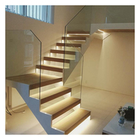 Escalier flottant droit, escalier central à colonne, escalier à poutre centrale avec marches en bois et garde-corps en verre sans cadre