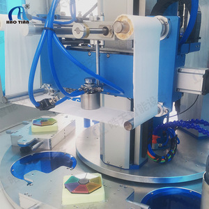 Máquina de serigrafía automática Haotian S-2030P5 de doble color para superficies planas, 2 estaciones, totalmente automática, para tapas de loncheras - Product Image 1