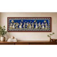 Handgefertigtes Kunstwerk „Herr Krishna im königlichen Zeremoniell“ – Traditionelle indische Pattachitra-Kunst – für besondere Anlässe, Wandbehang für den Innenbereich im Wohnzimmer
